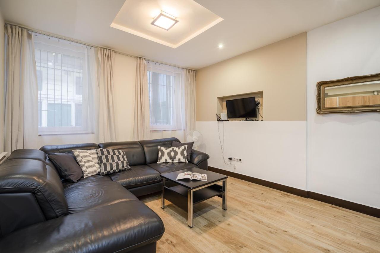 Dolly'S Duplex Home Будапеща Екстериор снимка