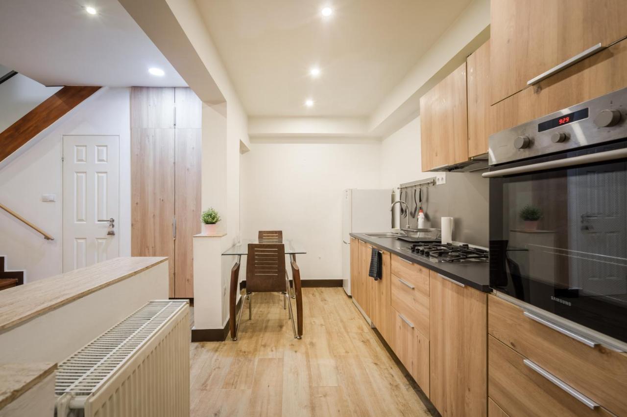 Dolly'S Duplex Home Будапеща Екстериор снимка
